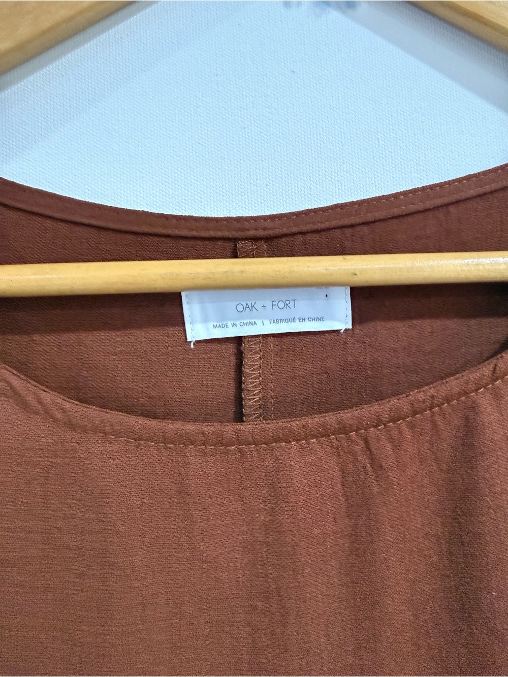 OAK + FORT Minimalist Earthy Flowy Midi Dress Rust Terracotta Brown Size Medium - Picture 3 of 10